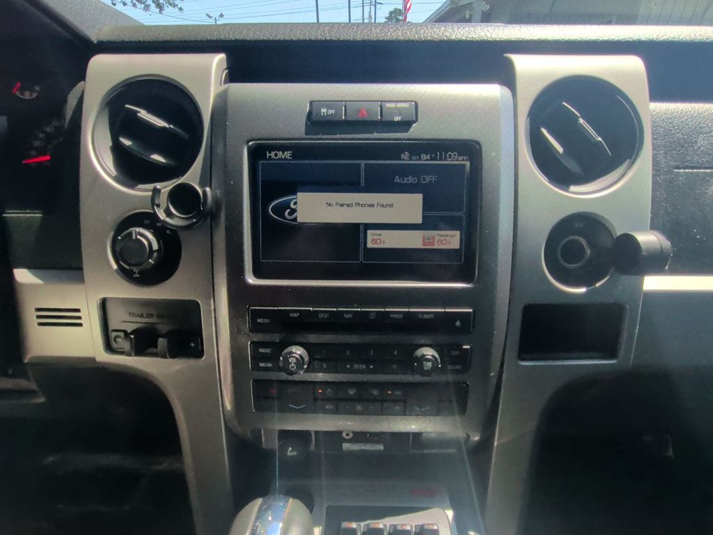 Ford F-150 4WD SuperCrew 145" SVT Raptor photo 17
