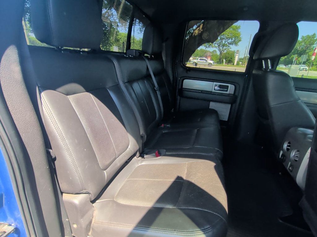 Ford F-150 4WD SuperCrew 145" SVT Raptor photo 23