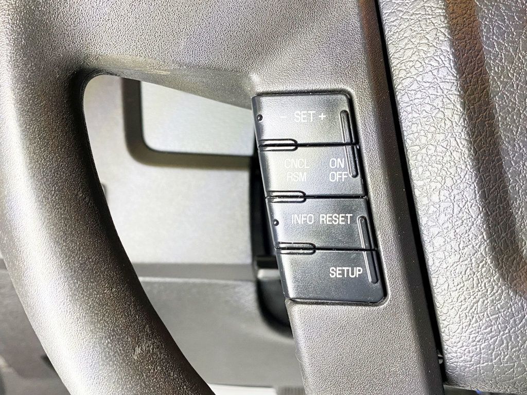 2011 Ford F-150 4WD SuperCrew 145" XLT - 22938175 - 26