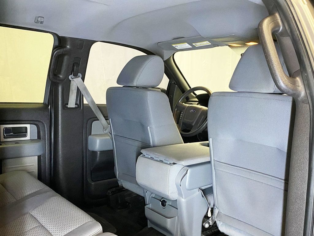 2011 Ford F-150 4WD SuperCrew 145" XLT - 22938175 - 43