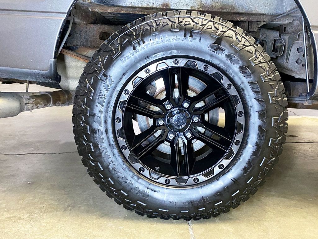 2011 Ford F-150 4WD SuperCrew 145" XLT - 22938175 - 52