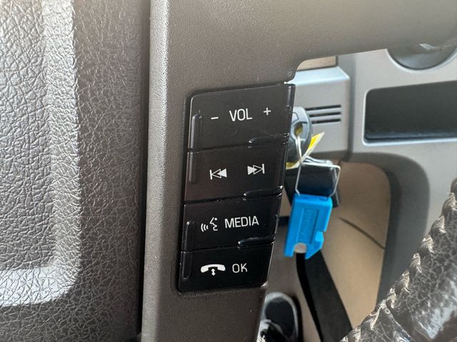 2011 Ford F-150 Lariat - 22987260 - 12