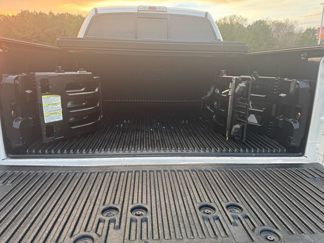 2011 Ford F-150 Lariat - 22987260 - 27