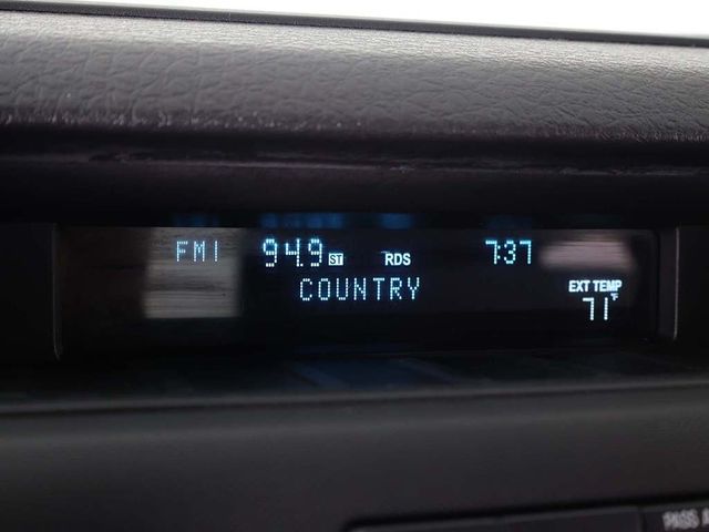 2011 Ford F-150 STX - 22959554 - 31