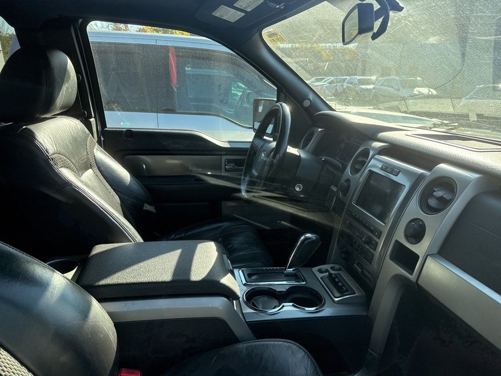 2011 Ford F-150 SVT Raptor - 22942388 - 2