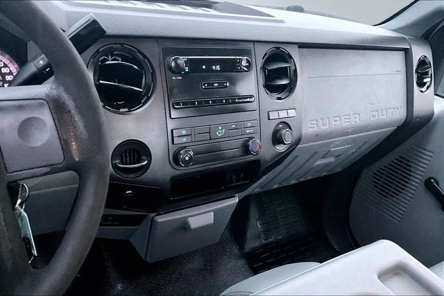 2011 Ford F-250 Super Duty XL - 22960547 - 19