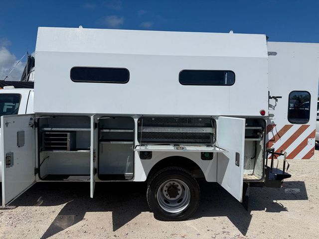 2011 Ford F-550 Enclosed Utility Service Truck  - 22992327 - 8