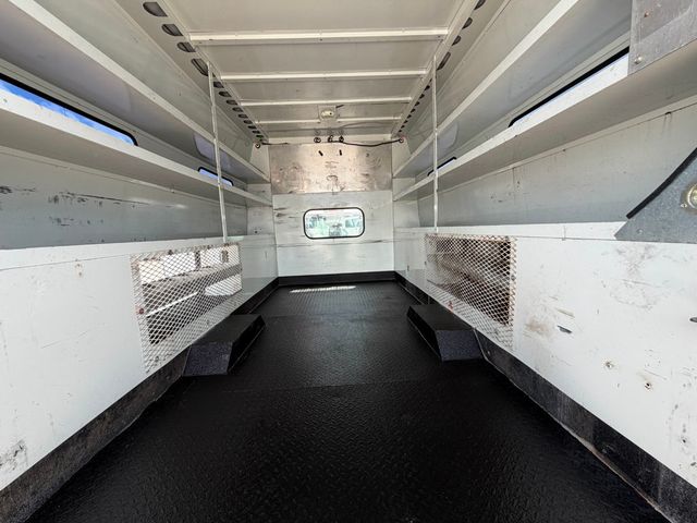 2011 Ford F-550 Extended Cab Utility Service Truck  - 23015821 - 6