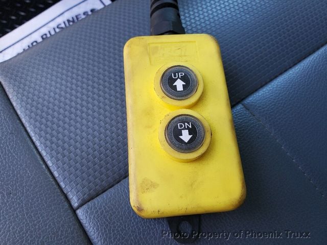 2011 FORD F-550 Super Duty XLT 2dr 4wd Regular Cab LB Chassis DRW - 21196412 - 11