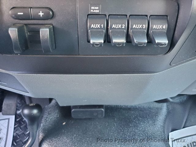 2011 FORD F-550 Super Duty XLT 2dr 4wd Regular Cab LB Chassis DRW - 21196412 - 18