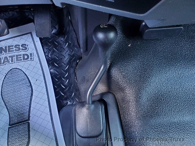 2011 FORD F-550 Super Duty XLT 2dr 4wd Regular Cab LB Chassis DRW - 21196412 - 19