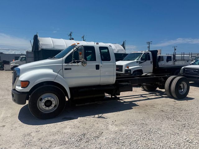 2011 Ford F-750 Cab & Chassis  - 22970866 - 4