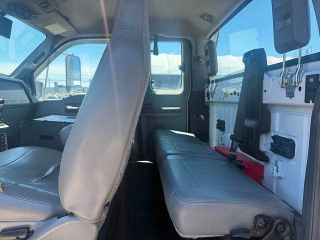 2011 Ford F-750 Cab & Chassis  - 22970866 - 5