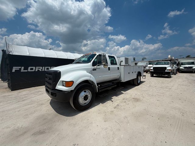2011 Ford F-750 Crew Cab Utility Service Truck  - 23022521 - 0