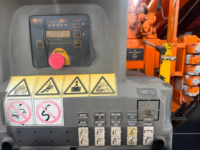 2011 Ford F-750 Knuckle Boom Crane  - 22970866 - 10