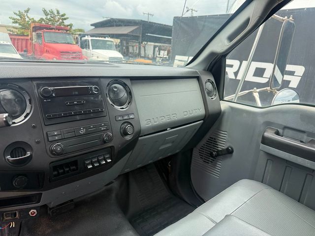 2011 Ford F-750 Utility Service Truck UNDER CDL  - 23017602 - 9