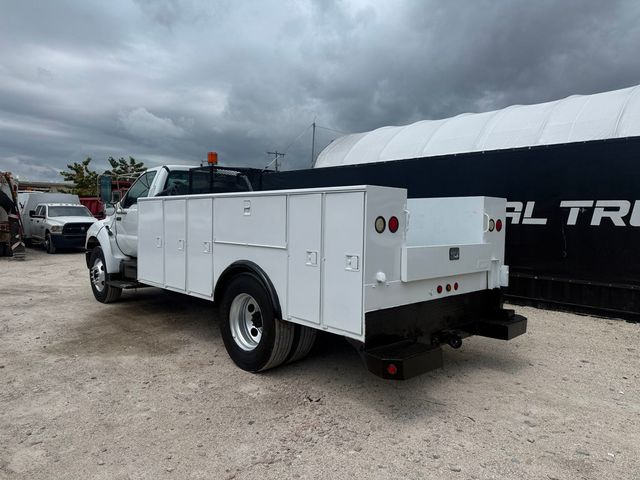 2011 Ford F-750 Utility Service Truck UNDER CDL  - 23017602 - 2