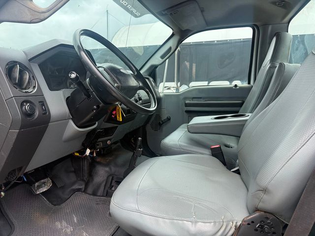 2011 Ford F-750 Utility Service Truck UNDER CDL  - 23017602 - 8