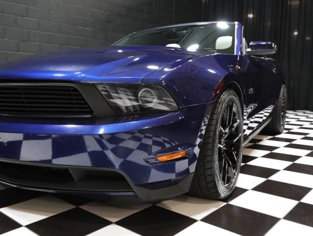 2011 Ford Mustang 2dr Convertible GT - 22997912 - 14
