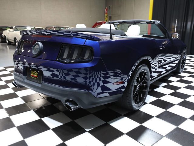 2011 Ford Mustang 2dr Convertible GT - 22997912 - 21