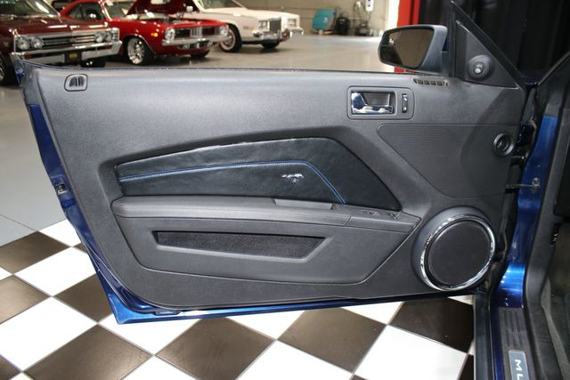 2011 Ford Mustang 2dr Convertible GT - 22997912 - 44