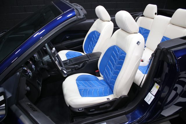 2011 Ford Mustang 2dr Convertible GT - 22997912 - 48