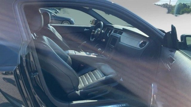 2011 Ford Mustang 2dr Coupe GT - 23013472 - 10