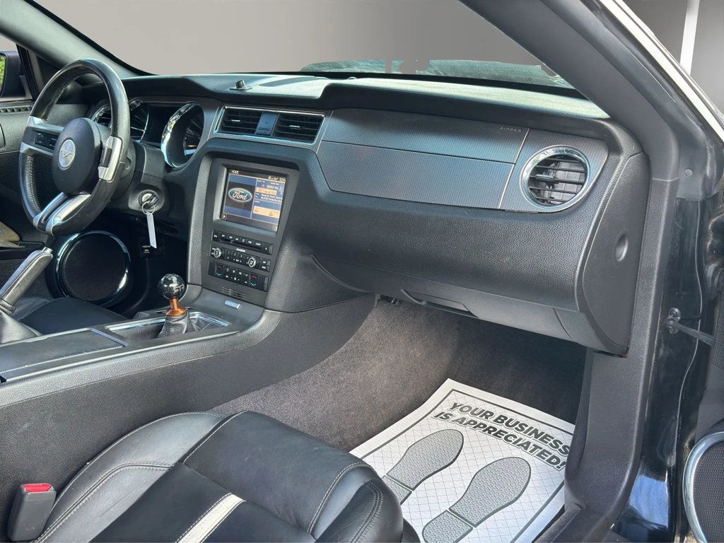 2011 Ford Mustang 2dr Coupe GT Premium - 22939546 - 16