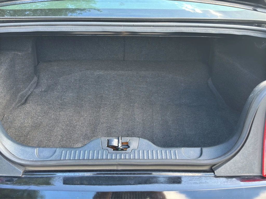 2011 Ford Mustang 2dr Coupe GT Premium - 22939546 - 18