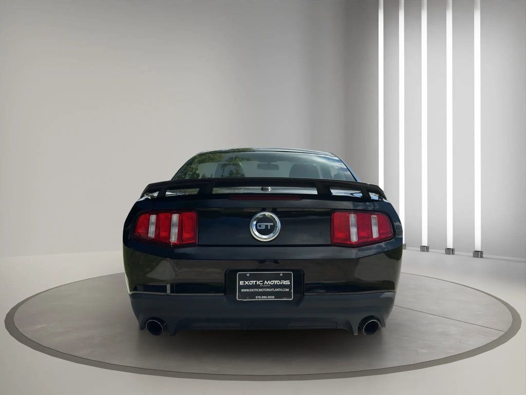 2011 Ford Mustang 2dr Coupe GT Premium - 22939546 - 4