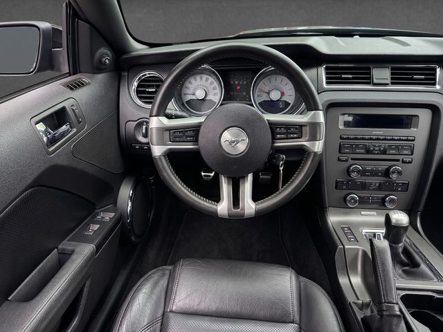 2011 Ford Mustang CALIFORNIA SPECIAL, GT PREMIUM, CONVERTIBLE, 6-SPD MANUAL - 23041183 - 9