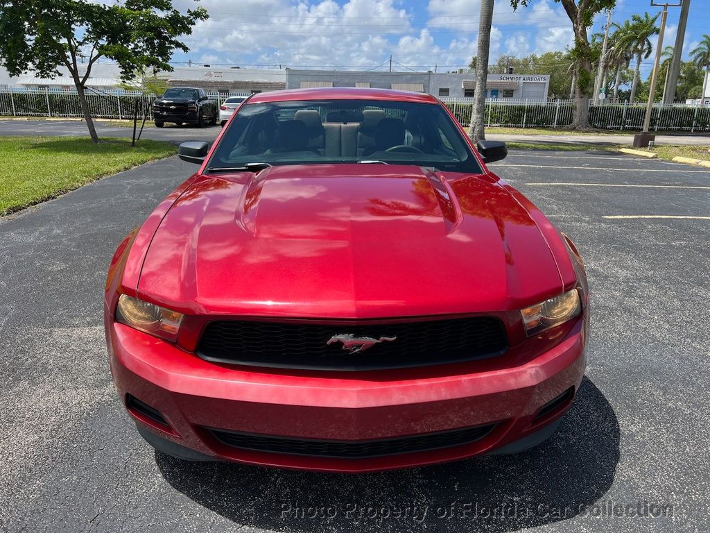 2011 Ford Mustang V6 photo 13