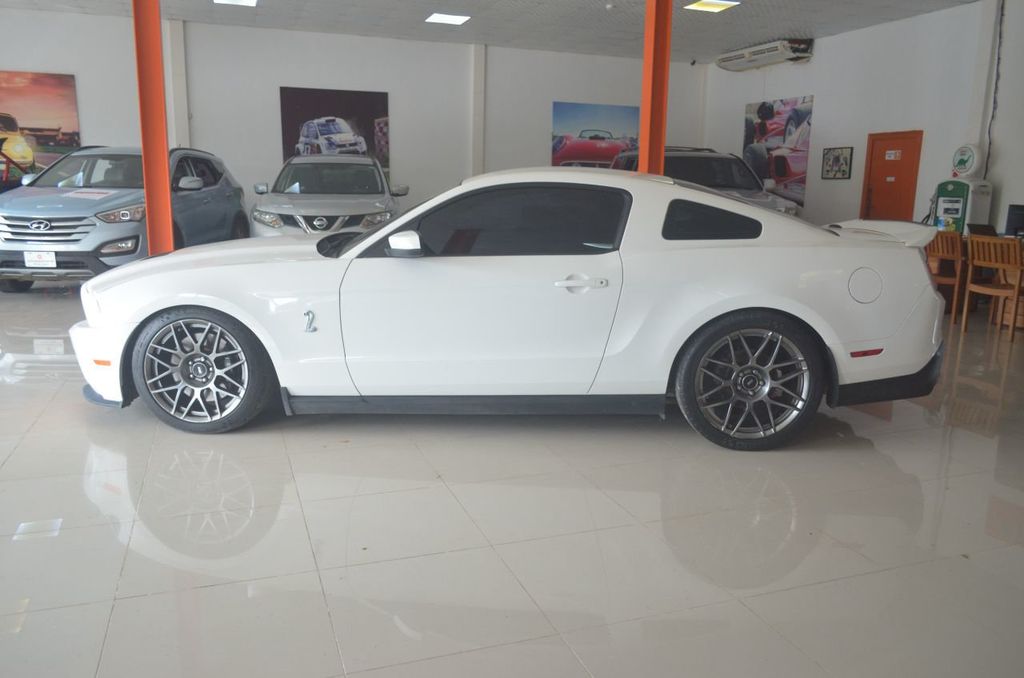 2011 Ford Mustang Shelby GT500-500+ HP Solo 12,000 Millas y Unico Dueno - 20592261 - 28