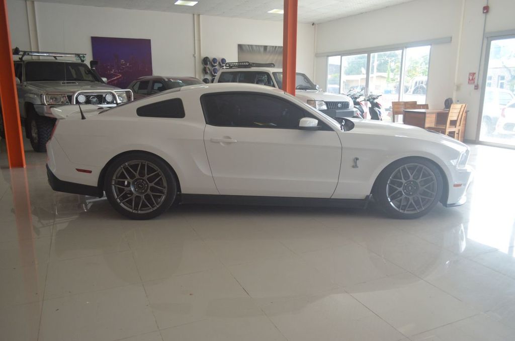 2011 Ford Mustang Shelby GT500-500+ HP Solo 12,000 Millas y Unico Dueno - 20592261 - 32