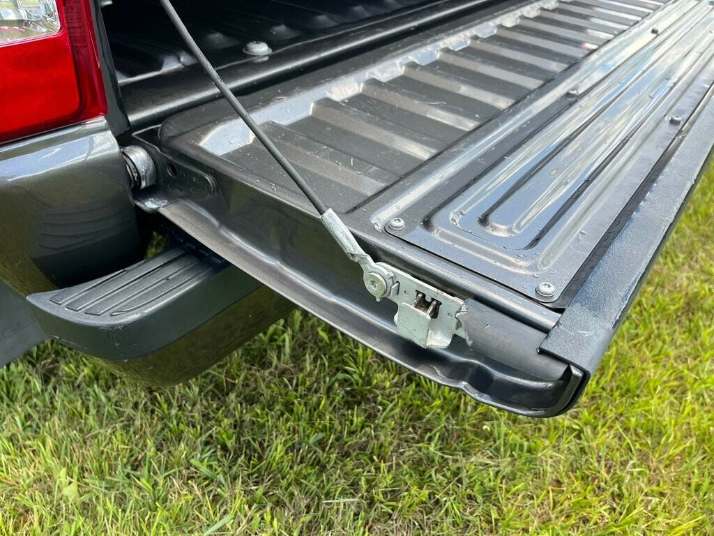 2011 Ford Ranger RUST FREE Super Cab Sport 4x4 4.0L Auto - 23032596 - 37