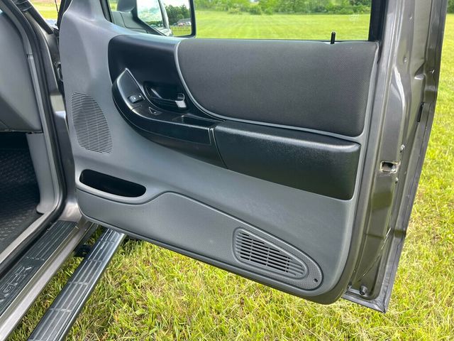 2011 Ford Ranger RUST FREE Super Cab Sport 4x4 4.0L Auto - 23032596 - 42