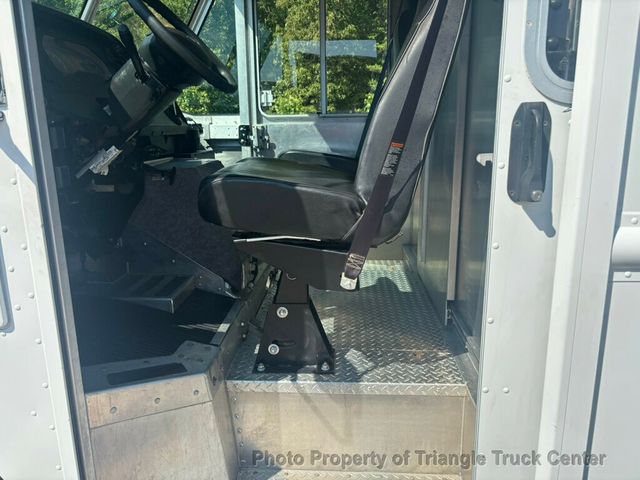 2011 Ford STEP VAN E450 JUST 8k MILES! HEAVY SPEC 14,050 GVW PERFECT FOR A FOOD TRUCK WITH HEAVY EQUIPMENT! - 23023108 - 9