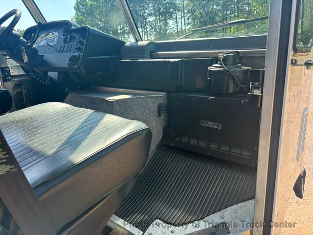 2011 Ford STEP VAN E450 JUST 8k MILES! HEAVY SPEC 14,050 GVW PERFECT FOR A FOOD TRUCK WITH HEAVY EQUIPMENT! - 23023108 - 29
