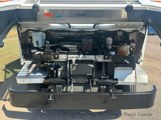 2011 Ford STEP VAN E450 JUST 8k MILES! HEAVY SPEC 14,050 GVW PERFECT FOR A FOOD TRUCK WITH HEAVY EQUIPMENT! - 23023108 - 33