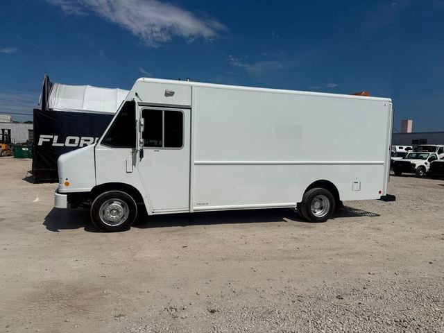 2011 Ford Stepvan  - 23070009 - 1