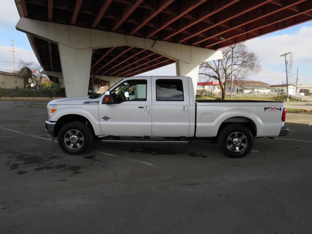 2011 Ford Super Duty F-250 SRW 4WD Crew Cab 156" Lariat - 22684973 - 0