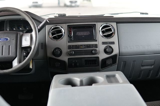 2011 Ford Super Duty F-250 SRW 4WD Crew Cab 156" XLT - 22986405 - 15