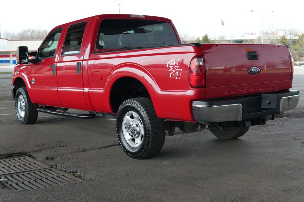 2011 Ford Super Duty F-250 SRW 4WD Crew Cab 156" XLT - 22986405 - 4