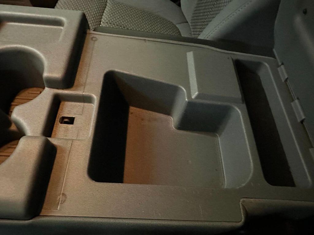 2011 Ford Super Duty F-250 SRW XLT 4x4 4dr Crew Cab 6.8 ft. SB Pickup - 22953391 - 38