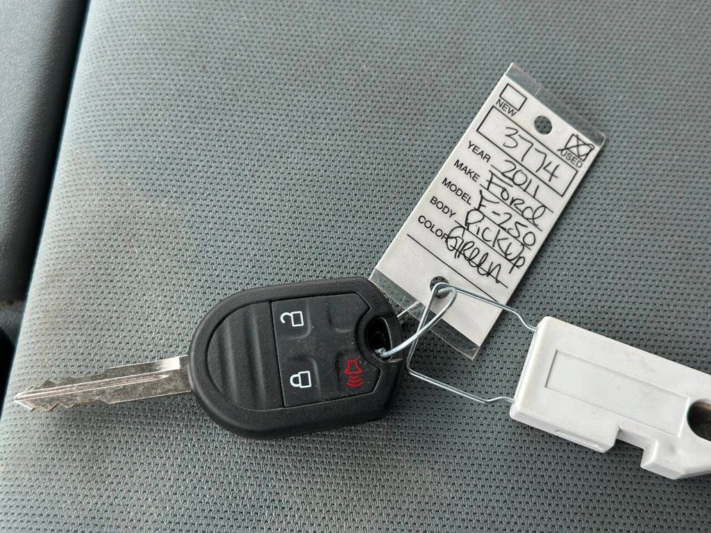 2011 Ford Super Duty F-250 SRW XLT 4x4 4dr Crew Cab 6.8 ft. SB Pickup - 22953391 - 40