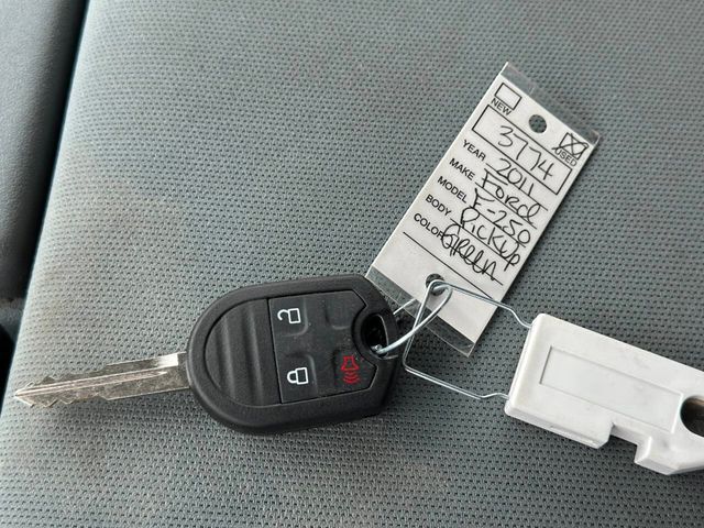 2011 Ford Super Duty F-250 SRW XLT 4x4 4dr Crew Cab 6.8 ft. SB Pickup - 22953391 - 40