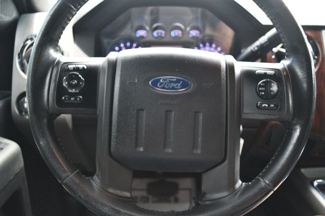 2011 Ford Super Duty F-350  - 23054135 - 32