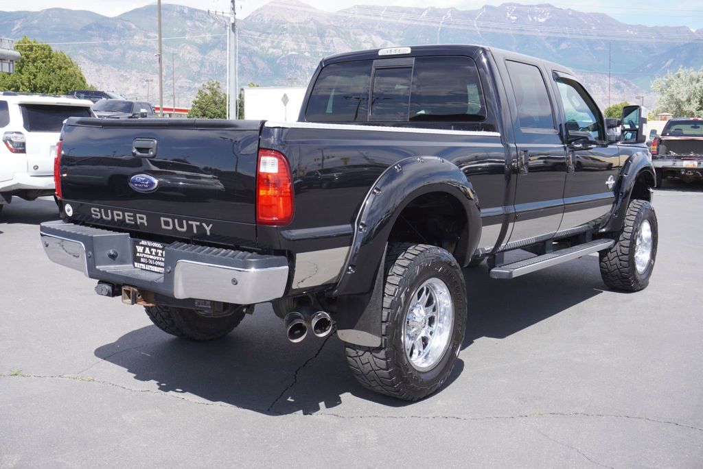 2011 Ford Super Duty F-350 LARIAT - 23036361 - 11