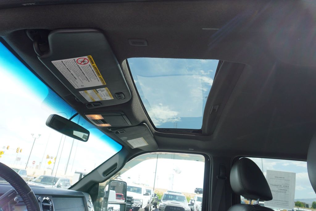 2011 Ford Super Duty F-350 LARIAT - 23036361 - 35
