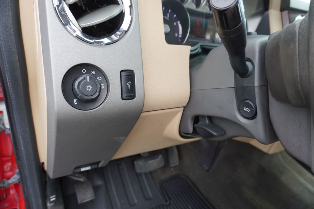 2011 Ford Super Duty F-350 LARIAT FX4 - 23072415 - 26